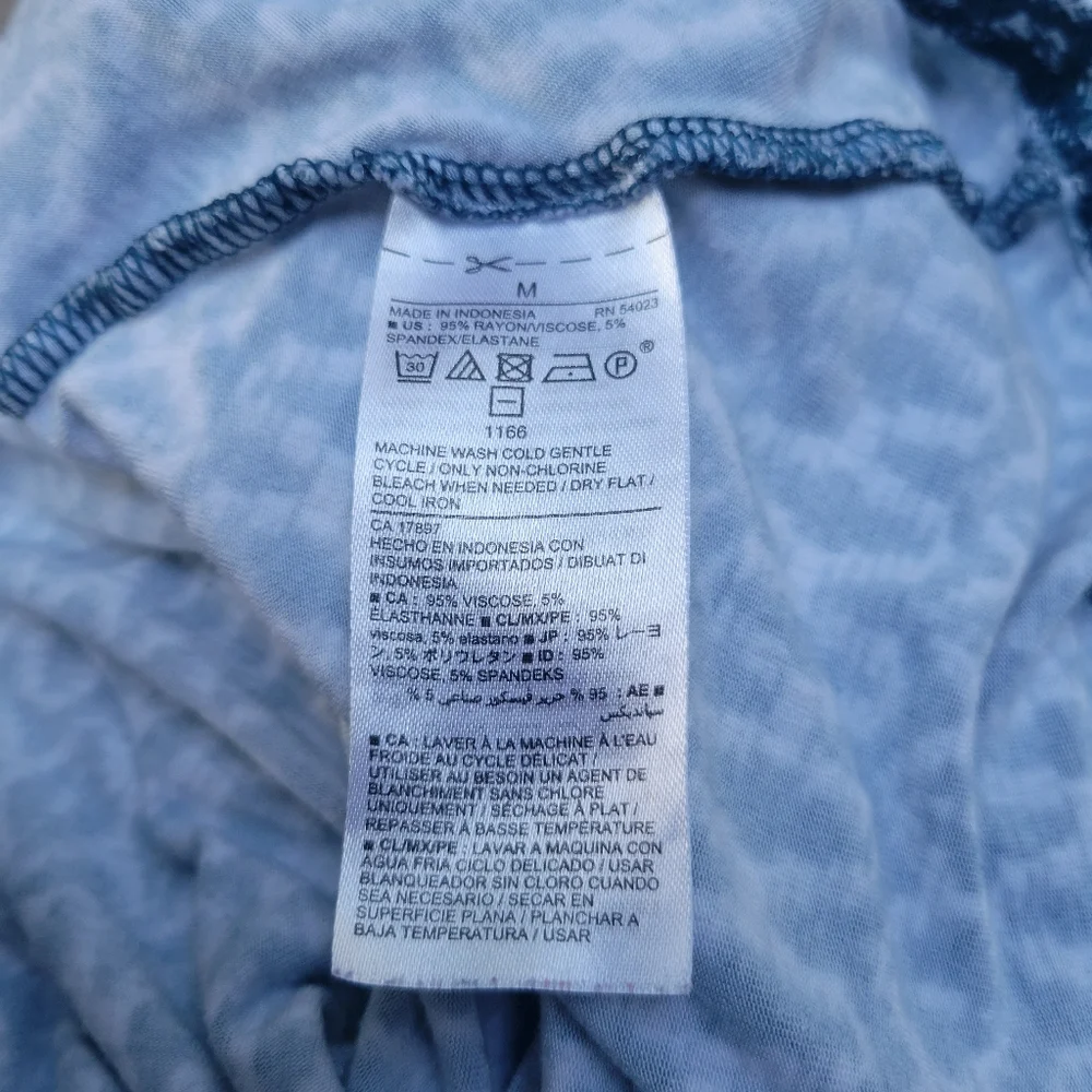 Old Navy Blue and White Patterned Long-Sleeve Swing Dress